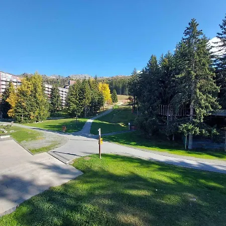 En Station Avec Balcon Et Wifi Gratuit Apartamento