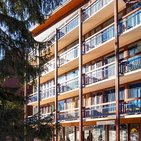En Station Avec Balcon Et Wifi Gratuit Apartamento